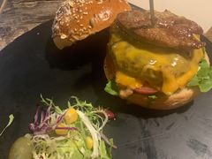 -HIGH FIVE哈福手工汉堡(桂林路店)