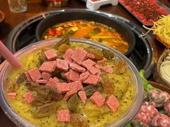 -黔有有贵州酸汤夺夺粉火锅(五味十字店)