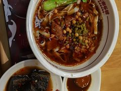 老长沙臭豆腐-呷佬·长沙手工米粉(金沙江路店)