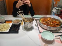 -黄记煌三汁焖锅(新佳丽江汉路店)