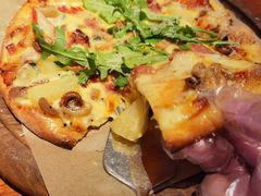 热辣辣的海鲜披萨-又鸟pizza海南鸡饭(假日广场店)