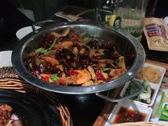 -东口码头·烧鸽子·鱼头泡饼·地方菜(金鹰悦城店)