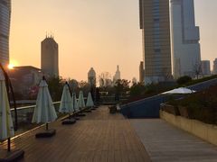 -UNI UNI(环亚凯瑟琳店)