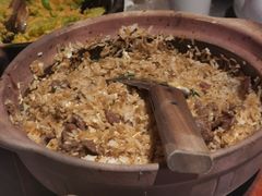 窝蛋牛肉煲仔饭-啫神·广州地标美食(北京路店)