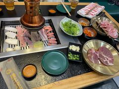 -臻牛烤肉