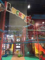 -LuckyStar幸运星家庭娱乐中心(东莞国贸店)