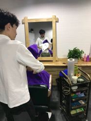 -明洞造型精品烫染