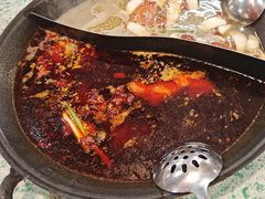 -鸿姐老火锅(疁城新天地店)