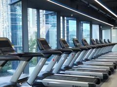 -超鹿运动(五四路恒力城店)