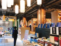 -光海书局(南京东路第一百货店)