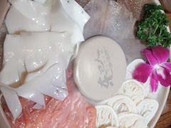 -东巴人鱼豆花火锅(幸福街店)