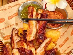 -小小集渔·泰式大排档(太古里香槟店)