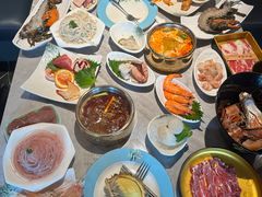 -雍容荟帝王蟹活龙虾展台自助(IFS黑金店)