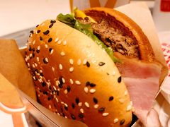 安格斯MAX厚牛培根堡-麦当劳(曲阳店)