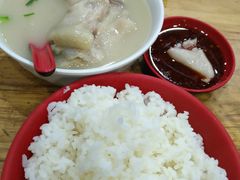 -雷祖芳老妈蹄花店