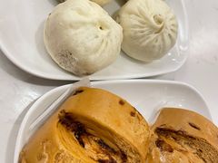 -李与白包子铺(桐梓林店)