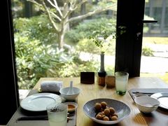 靠窗位-新荣记(西溪湿地店)