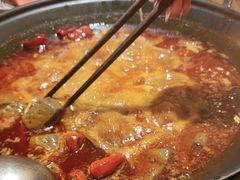 -旧街市鲜货老火锅(大光路店)