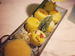 玉子豆腐-蜜桃花开·中西融合菜E&W(南长街店)