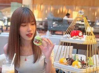 只要194就可以吃到香格里拉最新推出的聖誕下午茶