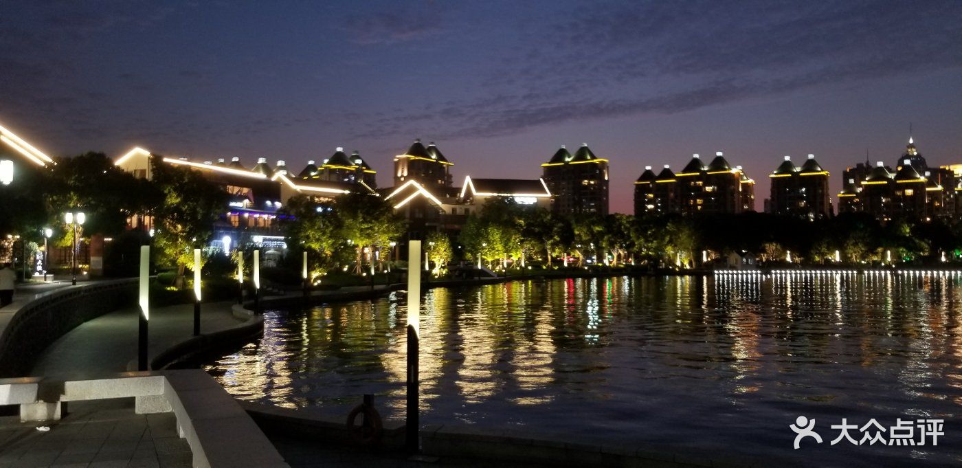 李公堤国际风情商业水街图片