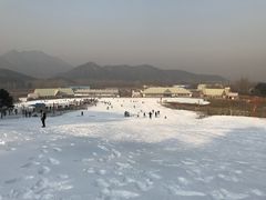 -十三陵雪世界滑雪场