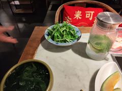 -尚尚仙·酸汤猪手·猪肚鸡火锅(华联万柳购物中心店)