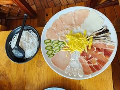 -桥香园过桥米线(国贸店)