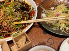 -老滇山寨•云南特色菜•地方菜•民族风情歌舞表演(金碧店)