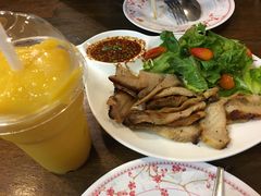 -Dang restaurant (patong phuket)