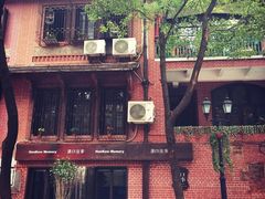 -黎黄陂路街头博物馆