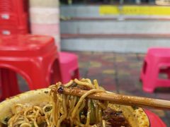 -张记奔吃小面