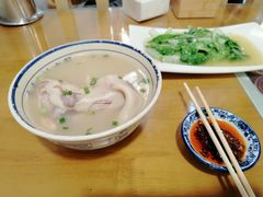 -易老妈蹄花.创于1935(总店)