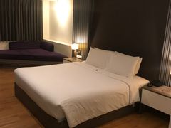 -西隆翠妮提酒店