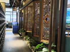 -野山舂·贵州现舂酸汤牛肉(民生路店)