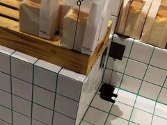 -Dough&Joe团憩(瑞虹天地月亮湾店)