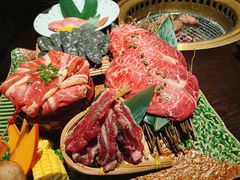-山川小町·极番烧肉(新地假日广场店)