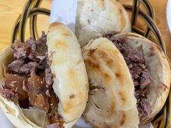 -闫家驴肉火烧(五四店)