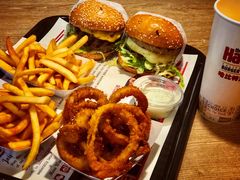 -The Habit Burger Grill 哈比特汉堡(复兴soho店)
