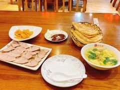 -李连贵熏肉大饼(中街盛京龙城店)