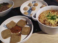 -贵凤凰贵州米粉(五道口店)