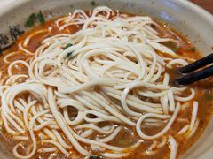 -亮亮面馆(经六路店)