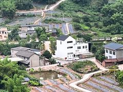 -叁山与肆客服号民宿(龙泉阳光城百工堰公园店)