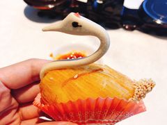 金枕榴莲天鹅酥-安蒂娅.悦景轩中餐厅(西乡店)
