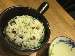 -新梅华·茶点餐厅(欧尚店)