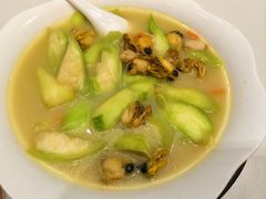 -强记湛江鸡饭店·二十七年老字号(拱北店)