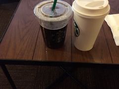 -星巴克(武汉欧利新天地店)