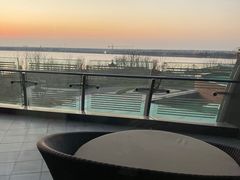 -上海滴水湖皇冠假日酒店