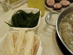 -一席地·本地鸡窝·杭帮鸡火锅(萧山银隆百货店)
