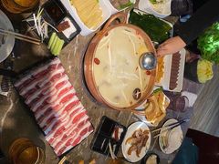 -三人行骨头王火锅(长寿店)